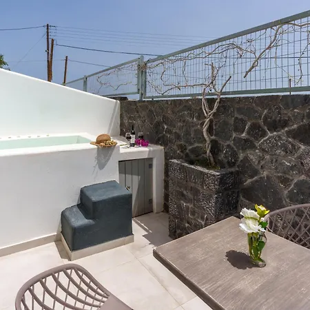 Dreams Hotel Perissa (Santorini)
