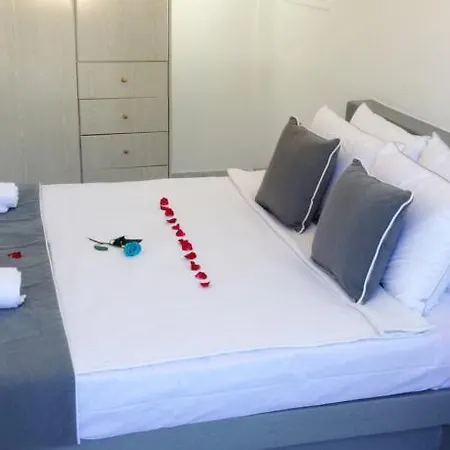 Dream Hotel 2*